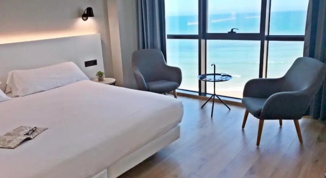 Семейный номер Standard с видом на море Hotel Príncipe de Asturias