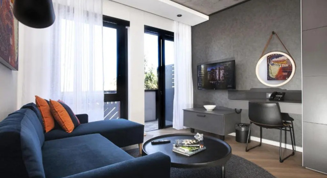 Студия с балконом Bridgewater Apartments by Century City Hotels