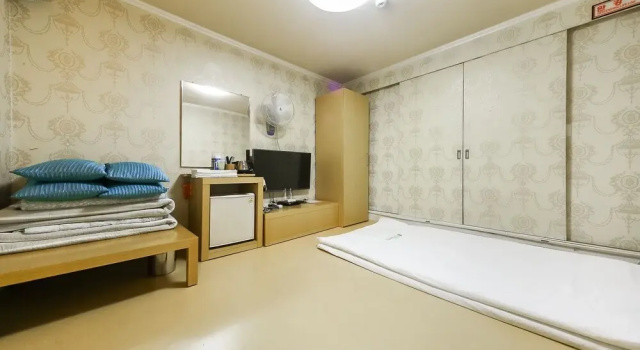 Busan Goejeong Clover