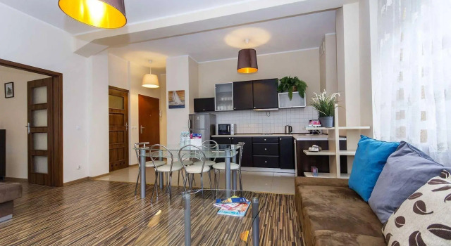 Apartament White Lions