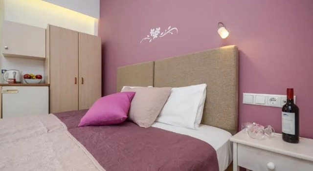 Двухместный номер Deluxe Panormos Hotel and Studios