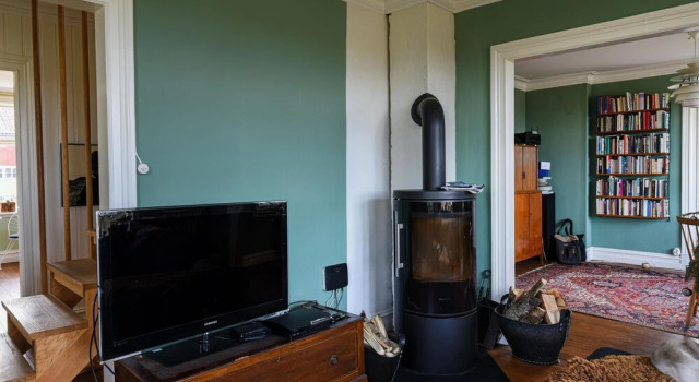 Nice Home in Hamburgsund With 5 Bedrooms and Wifi, Book Hotel  