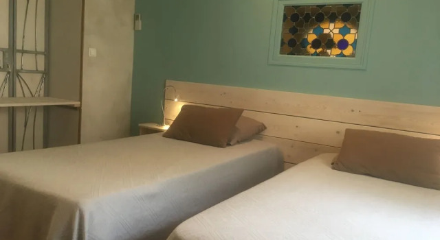 Latelier B&B, Забронировать Отель «постель и завтрак» Отели Mont Ventoux с завтраком, Завтраки