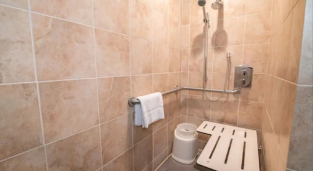 Двухместный номер Deluxe с балконом и с видом на город Miyako Hybrid Hotel Torrance