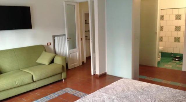 B&B Mini Hotel Incity, Book Mini-hotel Moteller i Salerno, Motel
