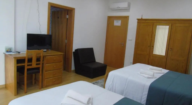Marficas Hostel, Prenota Ostello Urzelina Sao Jorge Island