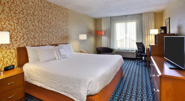 Четырёхместный номер Standard Fairfield Inn Ann Arbor