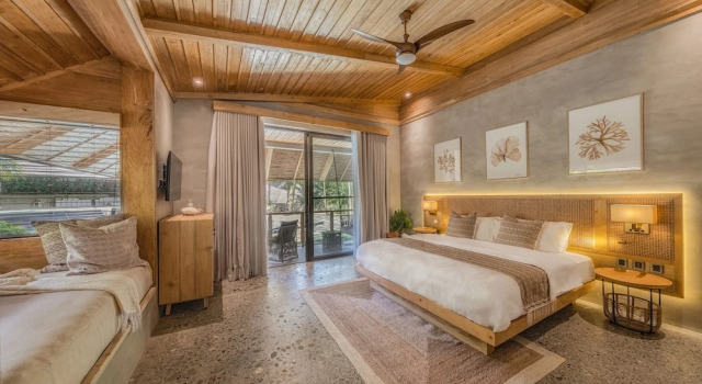 Люкс с видом на бассейн Manami Resort