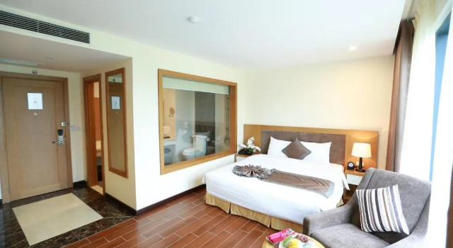 Номер Deluxe Muong Thanh Holiday Con Cuong