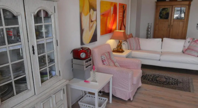 3-Zi Atelierdachwohnung mit Bergblick Seenähe und 2 Loggia, Varaa Hotelli Hotellit Baijeri pysäköinnillä, Pysäköinti