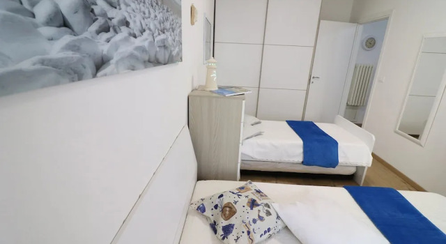 Коттедж c 1 комнатой с балконом и с видом на город Luisa Holiday House With Air Conditioning And Balcony