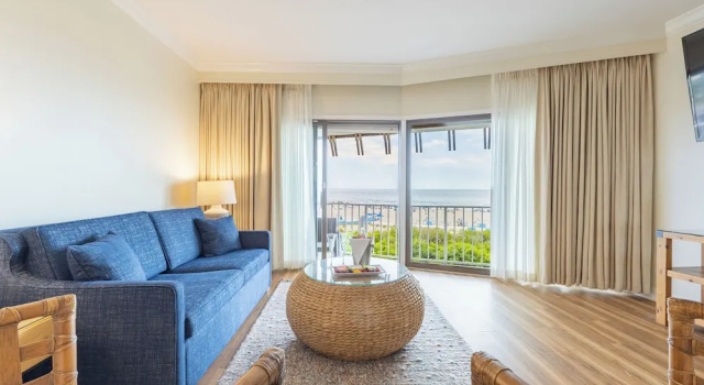 Номер Standard Пентхаус с видом на океан La Mer Beachfront Resort