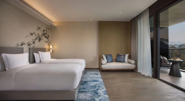 Двухместный номер Standard с балконом и с видом на сад Banyan Tree Anji