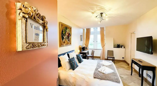 Château de Tilly, Book Hotel Hotels in Normandy with Breakfast, Breakfasts