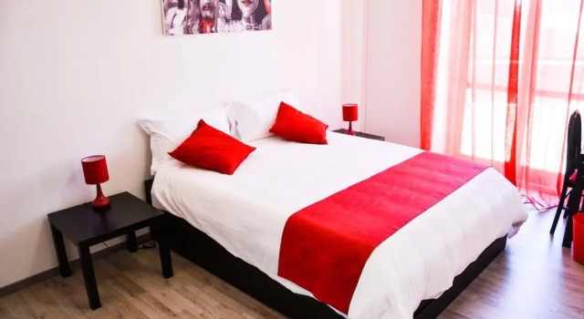 Двухместный номер Standard с балконом и с видом на город Ficurinia Guest House
