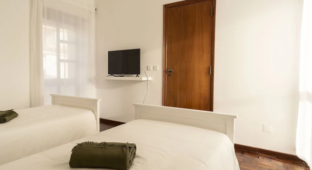 Ericeira Paradise House & Suites