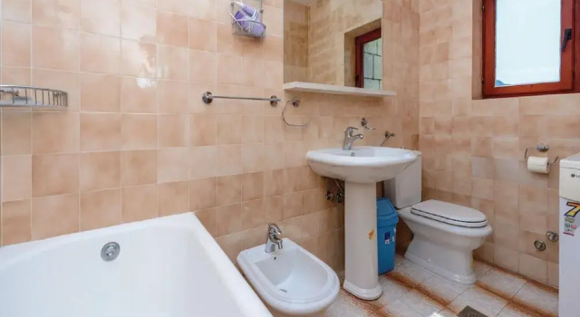 Вилла Villa Anka - Five-Bedroom Villa with Terrace and Swimming Pool