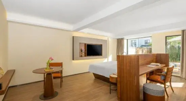 Люкс UrCove by Hyatt Shanghai Dishui Lake
