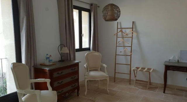 LOstal Saint Hilaire dOzilhan - Bed & Breakfast, Rezerwuj Hotel Saint-Hilaire-d'Ozilhan Gard