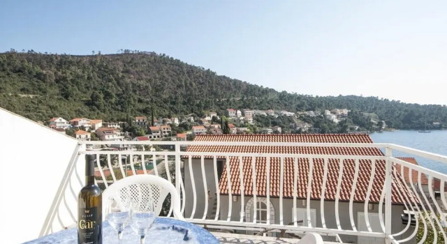 Апартаменты Berties Lodge
