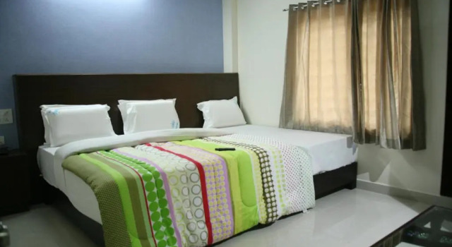 Трёхместный номер Executive KVP Inn