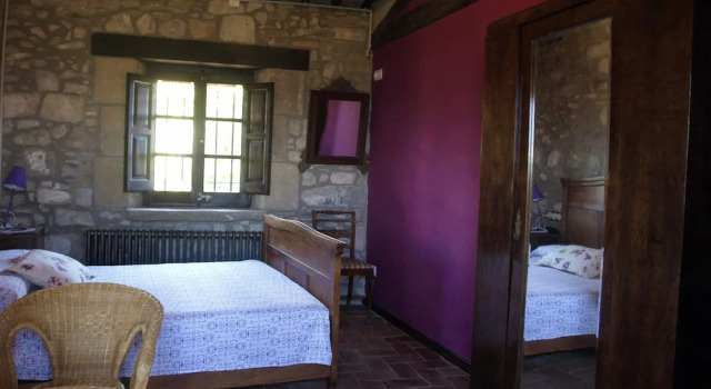 Castell de Llaés, Reservar Hotel Ripoll Ripolles