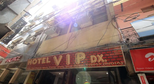 VIP Deluxe Hotel