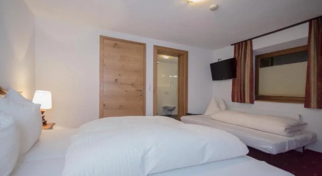 Fender, Rezervovat Hotel Hotely v Tyrolsko se snídaní, Snídaně