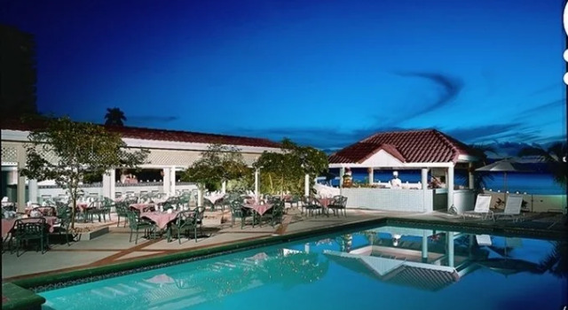 Hotel Breezes Montego Bay, Забронировать Отель Отели Монтего-Бэй с парковкой, Парковка