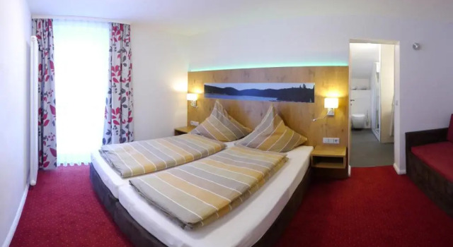 Gästehaus Café Heck Titisee, Reserva ahora Hotel Hoteles en Baden-Wurtemberg con aparcamiento, Aparcamiento