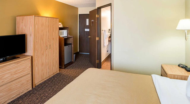 Номер Standard Econo Lodge Duluth near Miller Hill Mall