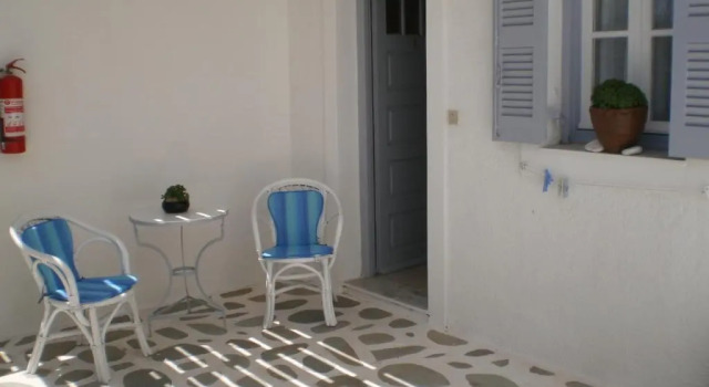 Студия с красивым видом из окна Playa Studios Paros