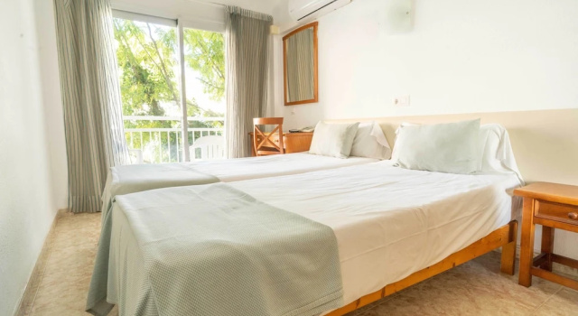 Superior Kahden hengen huone parvekkeella Hotel Nets