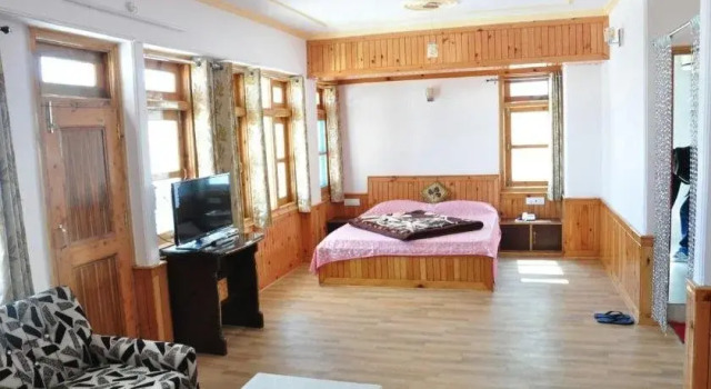 Sara Hotel