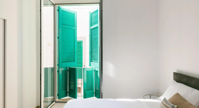Double bedroom, private bathroom, suitable for couples-Time Ago by Yolk