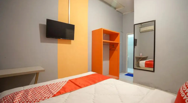 Oyo 1026 Cendrawasih Homestay, Boek Hotel Palembang Sumatra