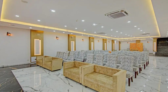 SG Grand by Treebo Hotels