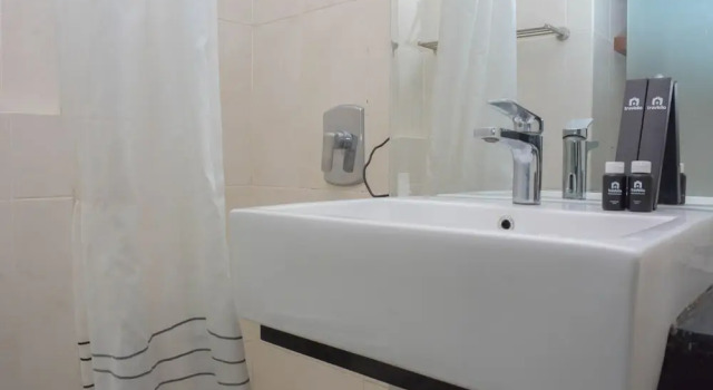 Апартаменты Nice And Comfy Studio Apartment Capitol Park Residence