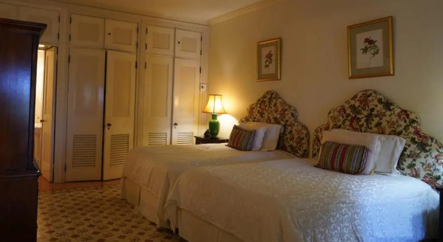 Luxury room Graycliff Hotel