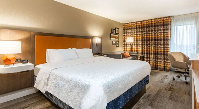 Номер Standard Hampton Inn Cedar Rapids