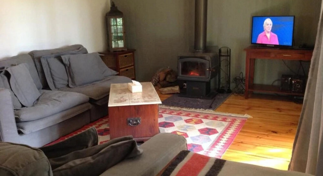 Cozy Stay Cottage, Book Vacation Home Daylesford 