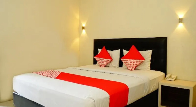 Oyo 629 Grand Vella Hotel, Rezerwuj Hotel Pangkalpinang Sumatra