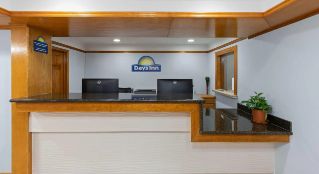 Days Inn by Wyndham Slidell, Забронировать Отель Слайделл Луизиана