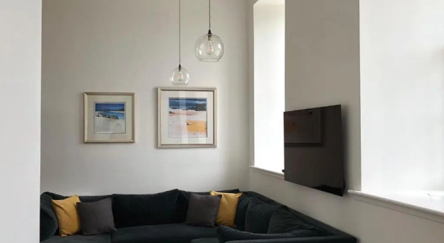Great Glen Town House, Buchen Sie Ferienwohnung Hotels in Schottland mit Parkplatz, Parkplätze