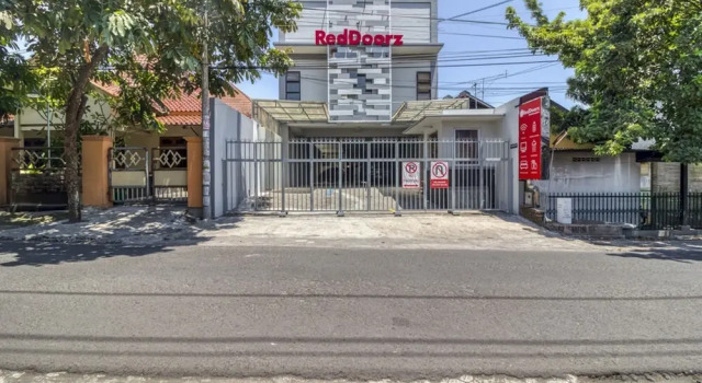 KK House by RedDoorz, Book Hotel Sleman Yogyakarta Province