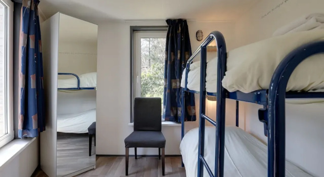 Cozy Bungalow in Harderwijk With a Shared Pool, Rezervasyon Otel Harderwijk Veluwe