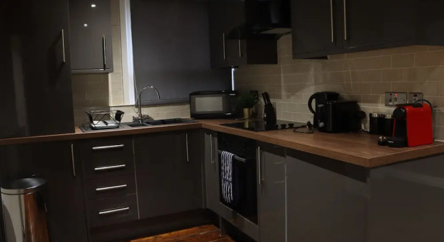 Апартаменты UStay 27 Stanley Street Party Apartments