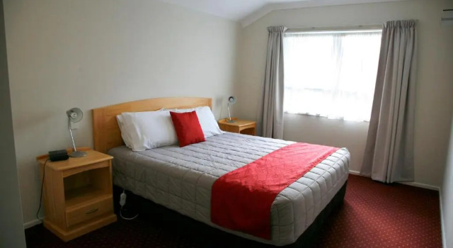 Апартаменты Luxury Touchwood Motor Lodge
