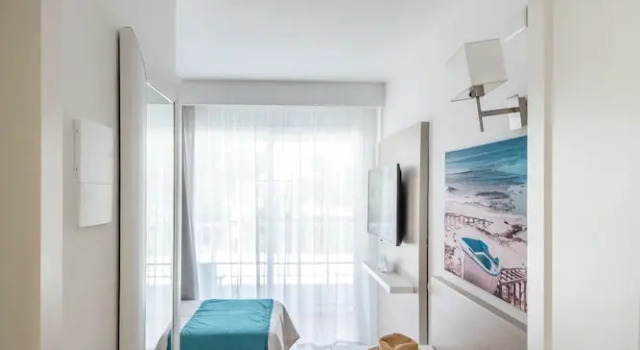 Одноместный номер Standard с балконом Hostal Es Pi - Emar Hotels