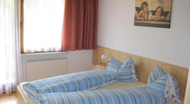 Haus am Dorfplatz, Book Hotel Samnaun Engadin